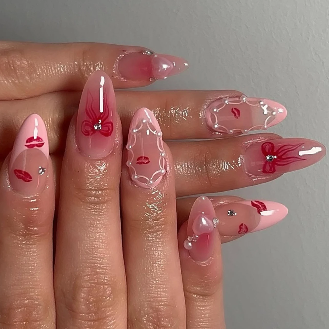 Red Lip Pearl Bowknot Love Heart Stars Rhinestone Metal Almond Fake Nails Art Moon Sun Cat Eye False Nails Charms Press on Nails
Red Lip Pearl Bowknot Love Heart Stars Rhinestone Metal Almond Fake Nails Art Moon Sun Cat Eye False Nails Charms Press on Nails