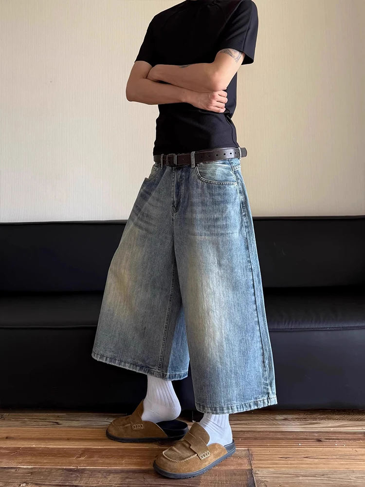 Мужские джинсы синего цвета с узором «Бамбуковые бутоны», в американском ретро-стиле, простые, универсальные, с высокой талией, свободные, широкие штанины, длиной до щиколотки, летние.
Мужские джинсы синего цвета с узором «Бамбуковые бутоны», в американском ретро-стиле, простые, универсальные, с высокой талией, свободные, широкие штанины, длиной до щиколотки, летние.