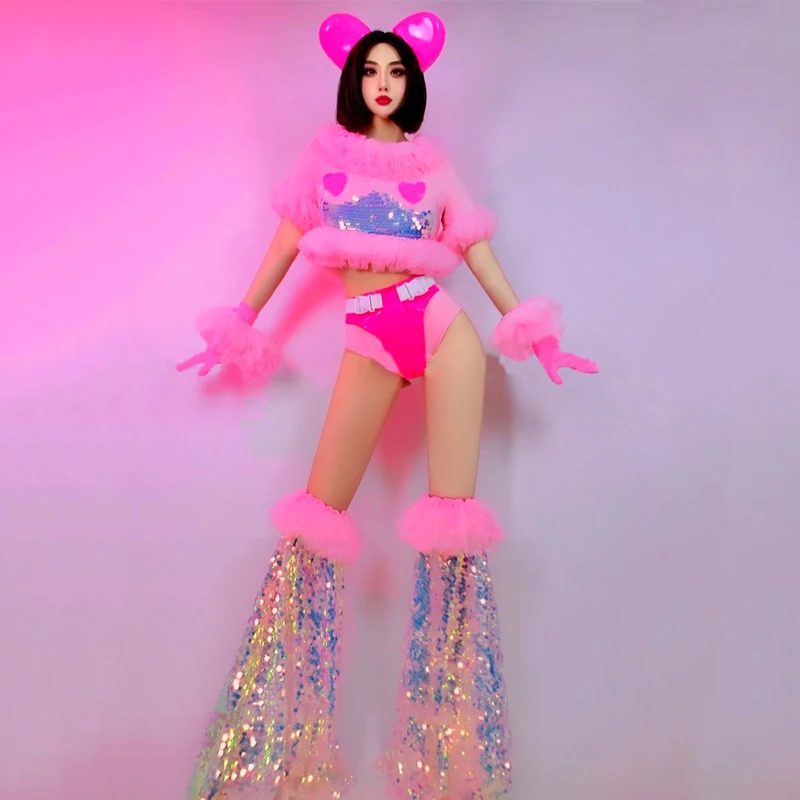 Sexy Female Sequins Jazz Dance Costume Shiny Pink Tops Shorts Leg Cover Outfit Nightclub Party Festival Rave Performance Clothes
Sexy Female Sequins Jazz Dance Costume Shiny Pink Tops Shorts Leg Cover Outfit Nightclub Party Festival Rave Performance Clothes