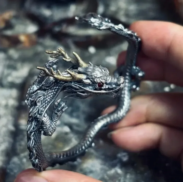 Ma Supreme Magic Dragon Властная личность Ретро браслет Мода Джокер Пара Браслет для перевозки Браслеты High Sense
Ma Supreme Magic Dragon Властная личность Ретро браслет Мода Джокер Пара Браслет для перевозки Браслеты High Sense