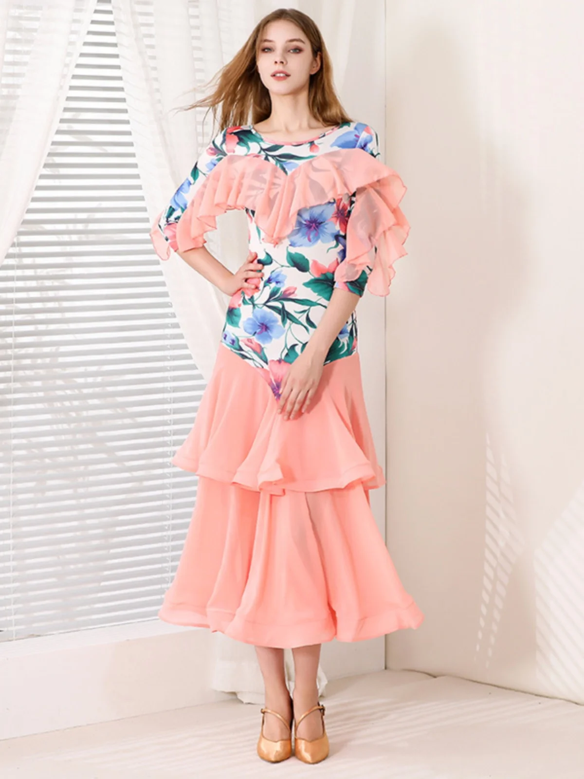 2025 Newest Woman Ballroom Dance Dress Dance Ballroom Waltz Standard Dance Dress Women Ballroom Costumes MY912
2025 Newest Woman Ballroom Dance Dress Dance Ballroom Waltz Standard Dance Dress Women Ballroom Costumes MY912