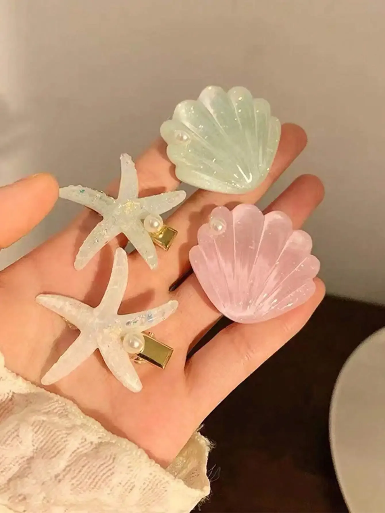 Women's Resin Starfish, Shell & Faux Pearl Hair Clip, Simple & Elegant Side Bangs Decorative Hairpin, Versatile & Sweet Hair
Women's Resin Starfish, Shell & Faux Pearl Hair Clip, Simple & Elegant Side Bangs Decorative Hairpin, Versatile & Sweet Hair