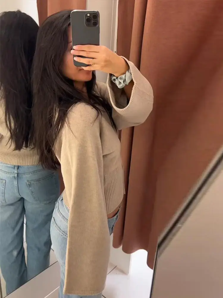 Women Sweater Deep V-Neck Cardigan Beige Wide Sleeve Top Waist Cinched Casual Knit Crop Tops Spring Woman Clothes Outfit New
Women Sweater Deep V-Neck Cardigan Beige Wide Sleeve Top Waist Cinched Casual Knit Crop Tops Spring Woman Clothes Outfit New