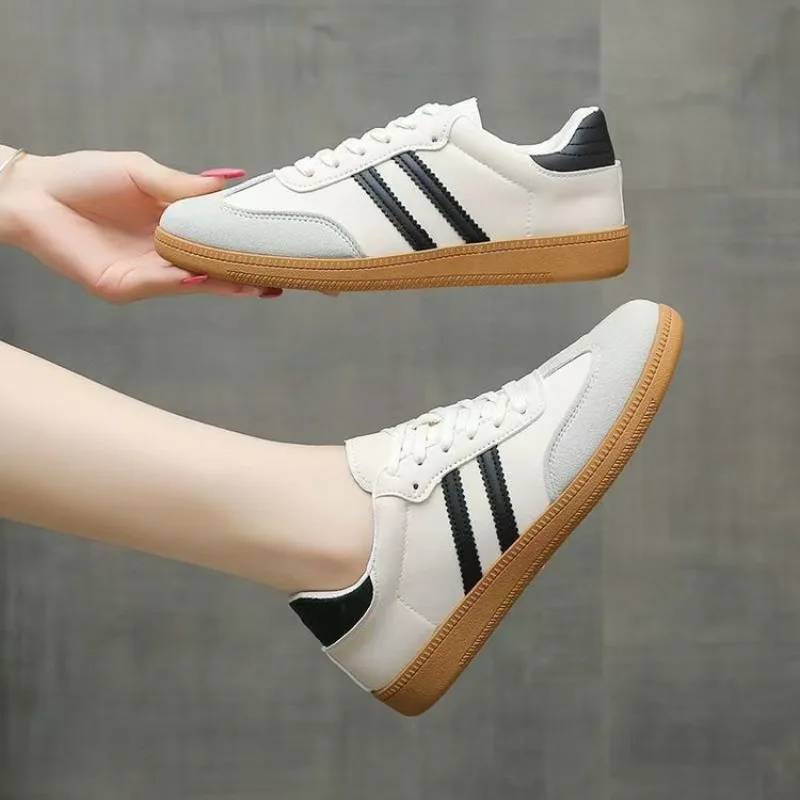 2026 Winter Women's White Platform Sneakers - Breathable Mesh Striped Casual Shoes Comfortable Flat Shoes
2026 Winter Women's White Platform Sneakers - Breathable Mesh Striped Casual Shoes Comfortable Flat Shoes