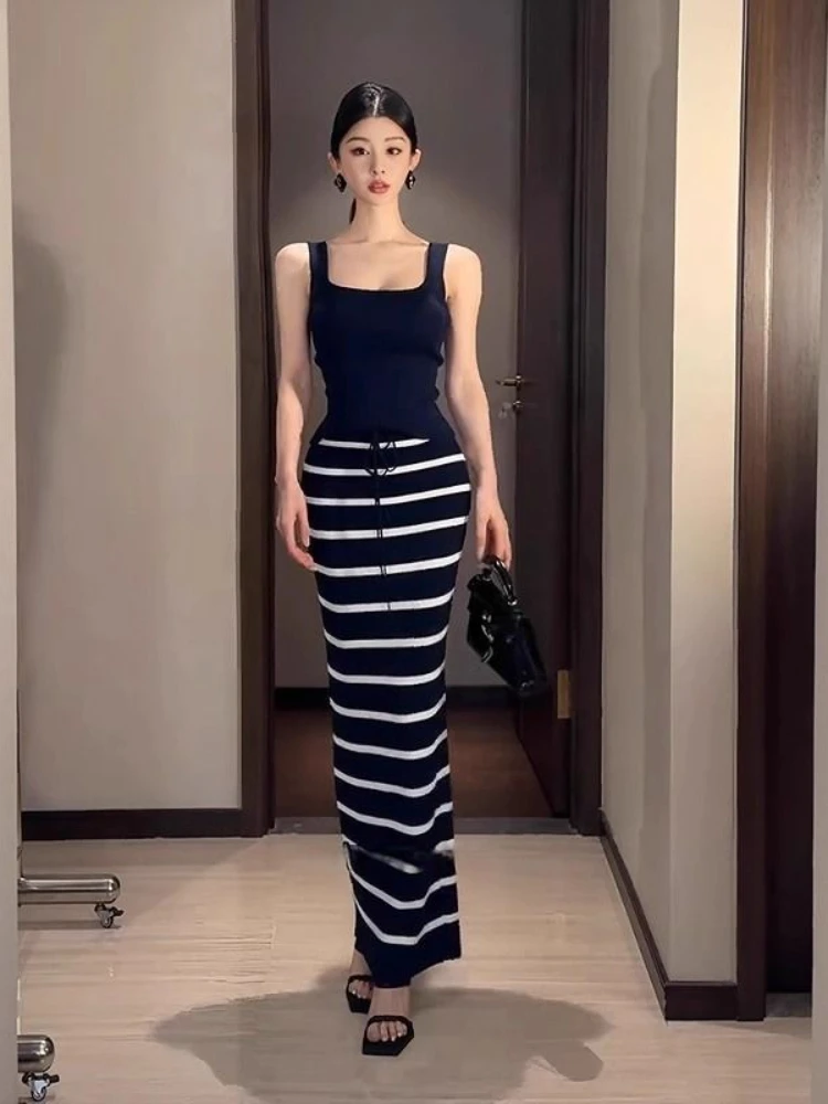 Korean Style Pure Desire Casual Set Dress Women Summer Spicy Slim Fit U-Neck Strap Vest Stripe Skirt Two Piece Set
Korean Style Pure Desire Casual Set Dress Women Summer Spicy Slim Fit U-Neck Strap Vest Stripe Skirt Two Piece Set