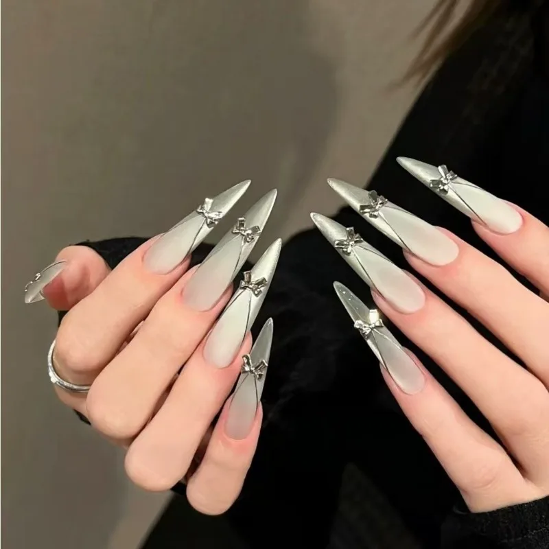 10 Pieces of Metallic French Handmade Pressed On Nails Silver Judger Cat Eye Matte Fake Nails Removable and Reusable
10 Pieces of Metallic French Handmade Pressed On Nails Silver Judger Cat Eye Matte Fake Nails Removable and Reusable