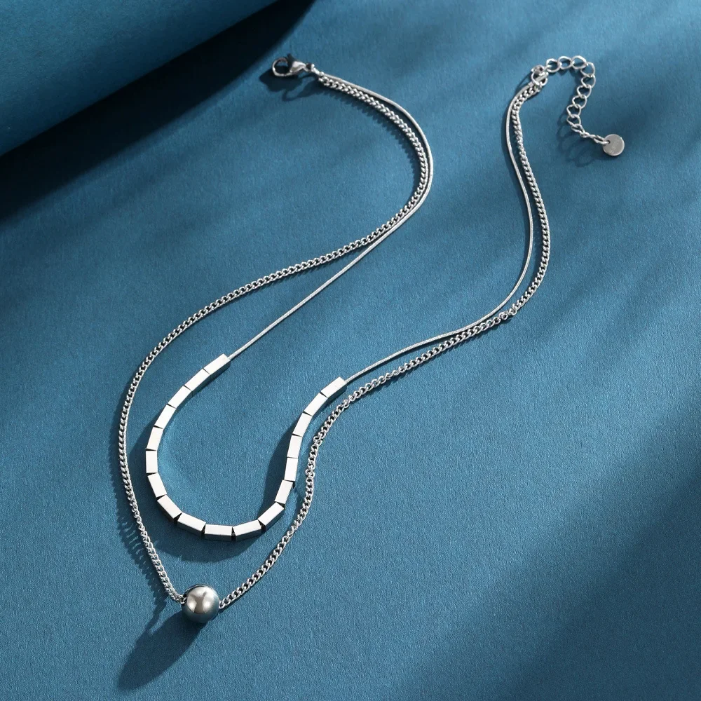 Brand-new spherical square metal necklace, fashionable and classic, collarbone necklace
Brand-new spherical square metal necklace, fashionable and classic, collarbone necklace
