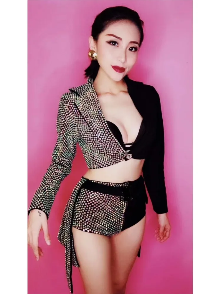 Women Black Shining Rhinestone Sexy Set Stretch Outfit Party Outfit Party Performance Team Dance Catwalk Model Clothe Set
Women Black Shining Rhinestone Sexy Set Stretch Outfit Party Outfit Party Performance Team Dance Catwalk Model Clothe Set