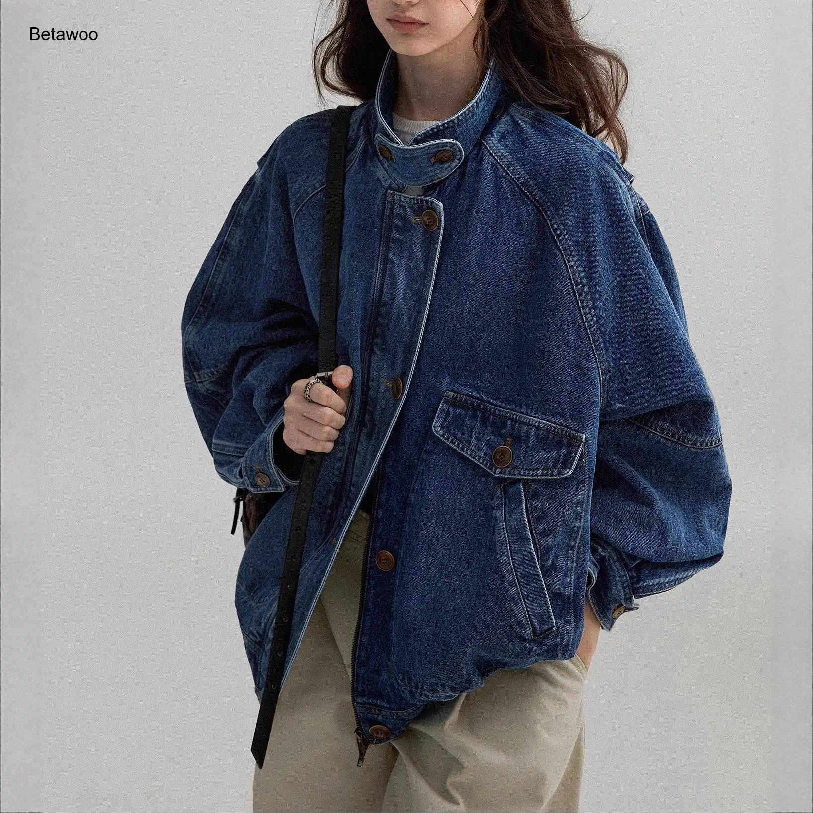Basic Retro Blue Stand Collar Button Closure Oversized Casual Streetwear Denim Jacket
Basic Retro Blue Stand Collar Button Closure Oversized Casual Streetwear Denim Jacket