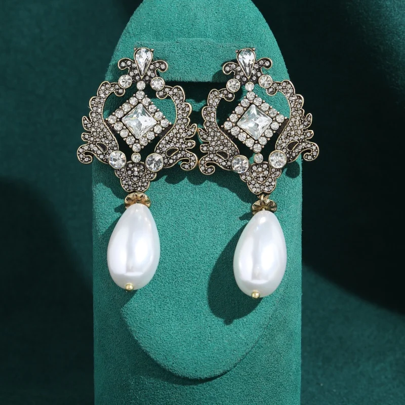Vintage Crown Pearl Water Droplet Drop Earrings Luxury Antique Art Deco Gold Color Jewelry For Women Brand High Quality Gift
Vintage Crown Pearl Water Droplet Drop Earrings Luxury Antique Art Deco Gold Color Jewelry For Women Brand High Quality Gift