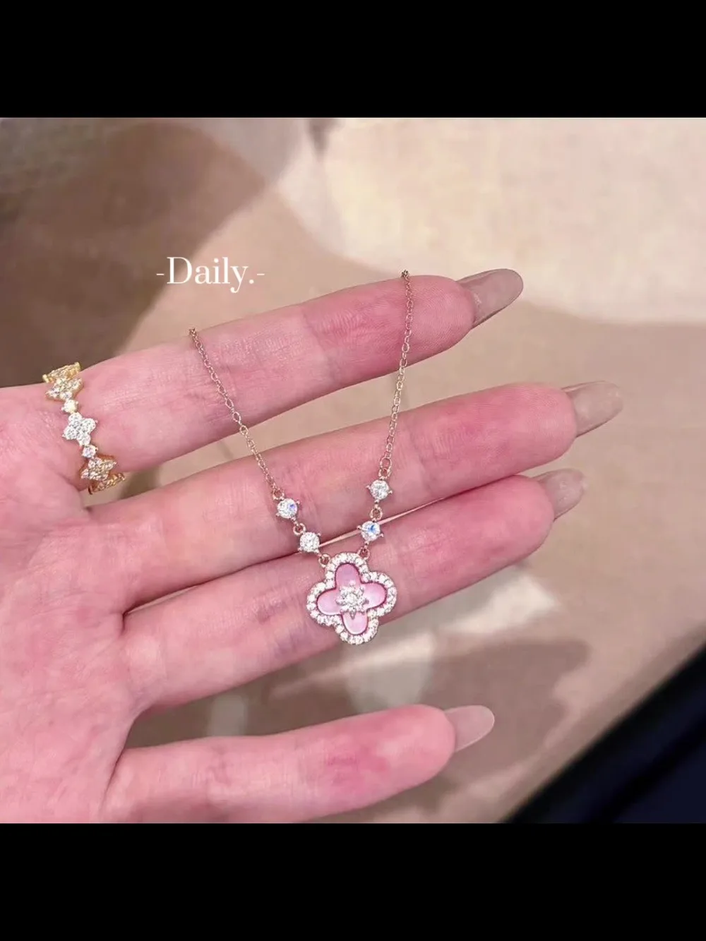 Medieval Cherry Blossom Powder Fritillary Leaf Grass Necklace Women's Light Luxury Collarbone Chain
Medieval Cherry Blossom Powder Fritillary Leaf Grass Necklace Women's Light Luxury Collarbone Chain