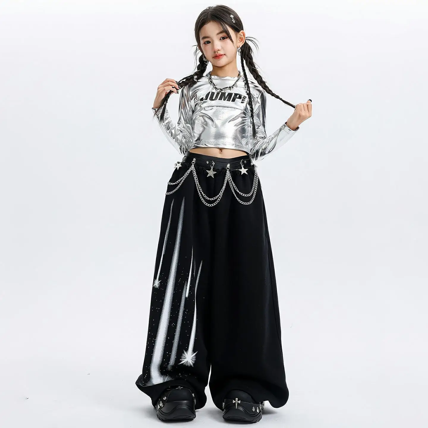 Kid Kpop Hip Hop Clothing Silver Metalic Crop Long Sleeve T Shirt Black Meteor Sweat Pants for Girl Street Dance Costume Clothes
Kid Kpop Hip Hop Clothing Silver Metalic Crop Long Sleeve T Shirt Black Meteor Sweat Pants for Girl Street Dance Costume Clothes