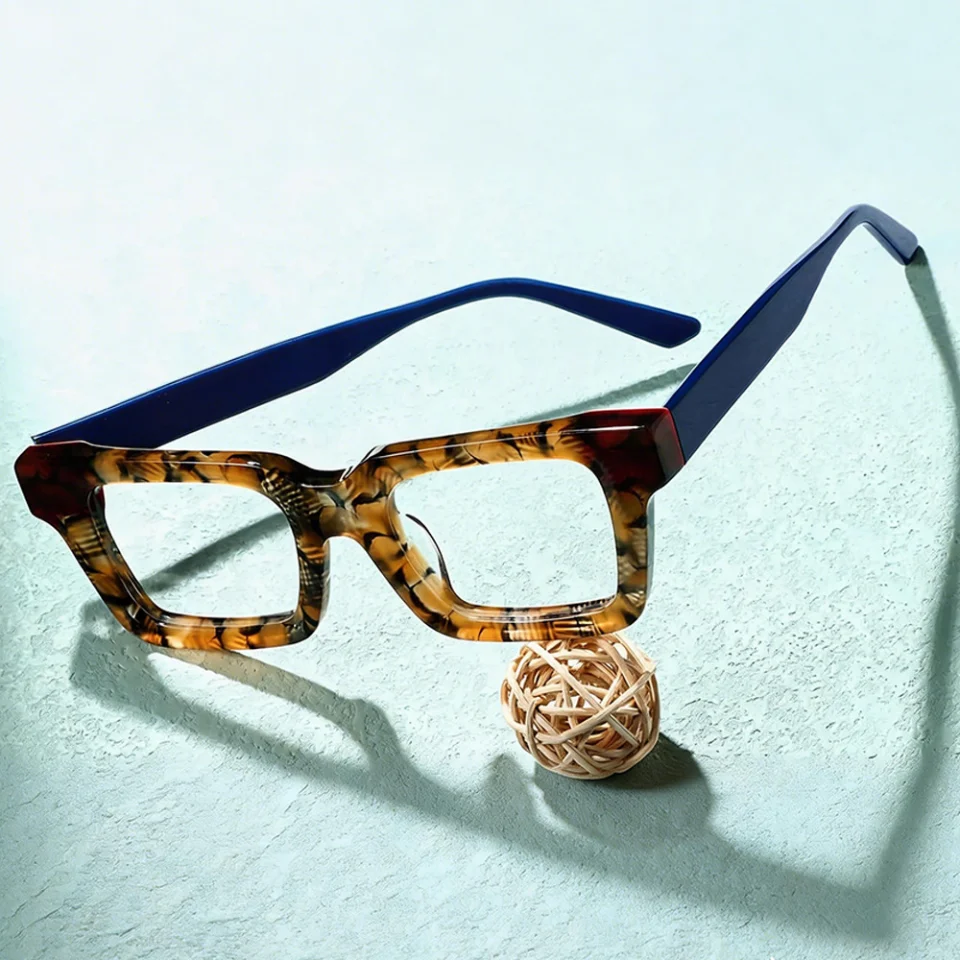 World Trend Floral Pattern Design Women's Acetate Eyeglass Frame Casual Retro Daily Decoration Personalized Men's Luxury Glasses
World Trend Floral Pattern Design Women's Acetate Eyeglass Frame Casual Retro Daily Decoration Personalized Men's Luxury Glasses