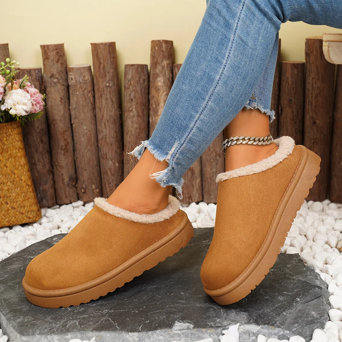 Ladies Shoes 2025 New Closed Toe Women's Slippers Fashion Outdoor Casual Winter Plus Velvet Keep Warm Comfortable Flat Slippers
Ladies Shoes 2025 New Closed Toe Women's Slippers Fashion Outdoor Casual Winter Plus Velvet Keep Warm Comfortable Flat Slippers