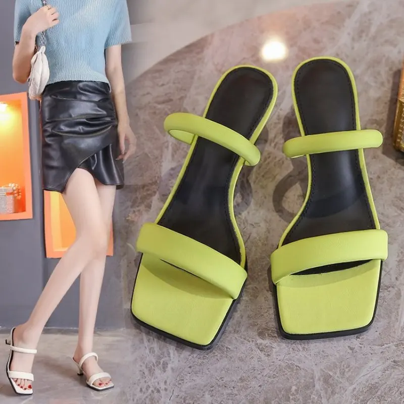 2023 New Summer White Thin Heels Slippers Sandals Women Square Toe Mules Beach Slides Leisure Shoes Fashion Fine with Sexy
2023 New Summer White Thin Heels Slippers Sandals Women Square Toe Mules Beach Slides Leisure Shoes Fashion Fine with Sexy