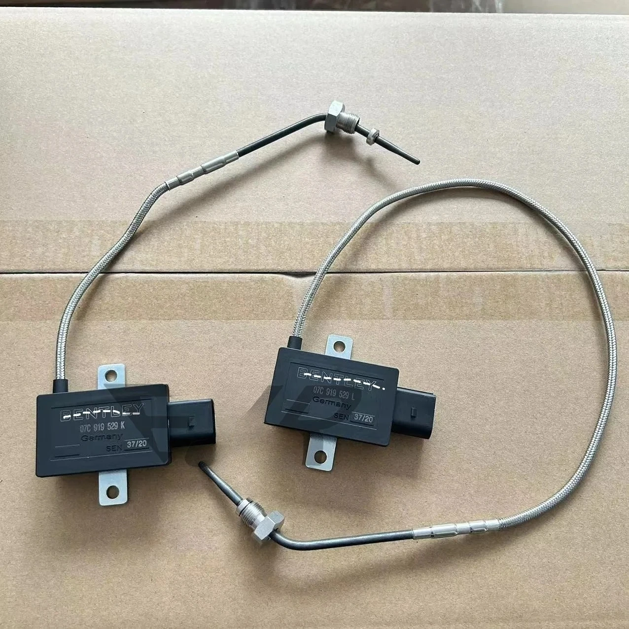 HOT SALE Automotive Exhaust Sensor, Emission Temperature Sensor For Bentley Flying Spur Continental GT OEM 07C919529k 07C919
HOT SALE Automotive Exhaust Sensor, Emission Temperature Sensor For Bentley Flying Spur Continental GT OEM 07C919529k 07C919
