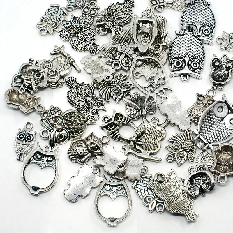 50pcs Tibetan Style Alloy Owl Pendants Antique Silver 16-30x16-30x3-4mm Hole: 1-2mm
50pcs Tibetan Style Alloy Owl Pendants Antique Silver 16-30x16-30x3-4mm Hole: 1-2mm