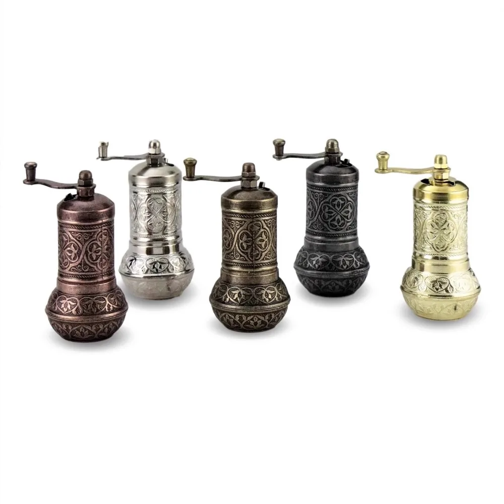 spice grinder copper alloy manual grinder Pepper pepper black pepper
spice grinder copper alloy manual grinder Pepper pepper black pepper