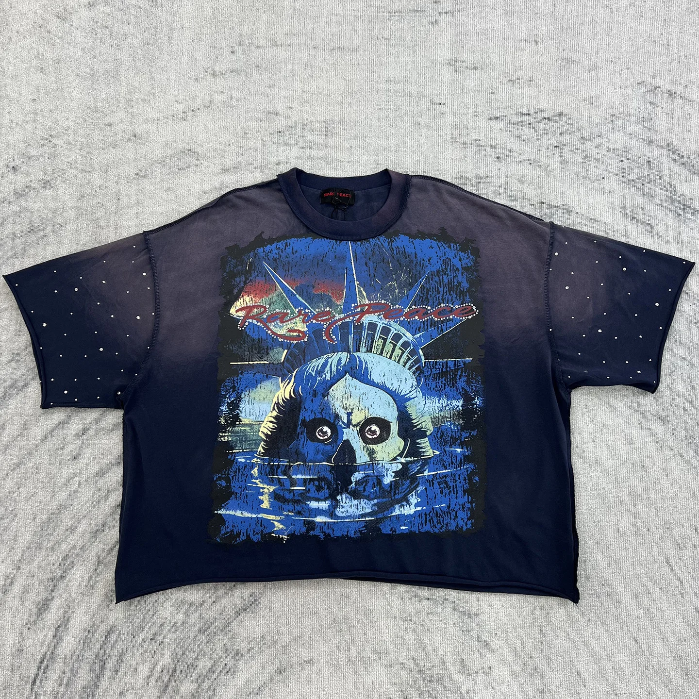 Retro American High Street Style Skull Patterned Oversized Cotton T-Shirt with Rhinestones Short Sleeve Unisex round Neck
Retro American High Street Style Skull Patterned Oversized Cotton T-Shirt with Rhinestones Short Sleeve Unisex round Neck