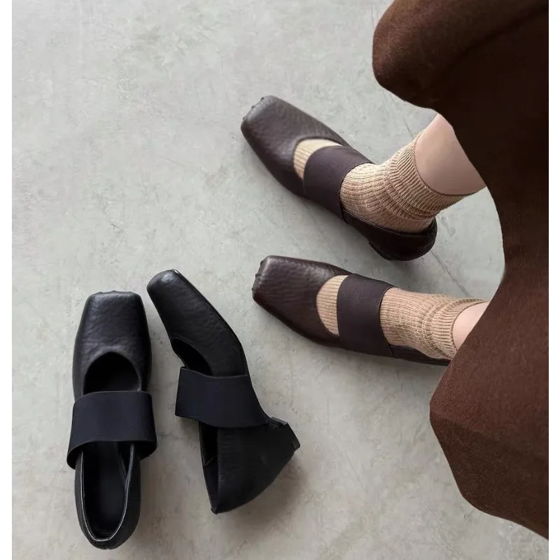 New Style Women's Retro Thick Heel Women Shoes Mary Jane Loafers Luxury Pumps Genuine Leather Sewn Square Heel Single Shoes
New Style Women's Retro Thick Heel Women Shoes Mary Jane Loafers Luxury Pumps Genuine Leather Sewn Square Heel Single Shoes