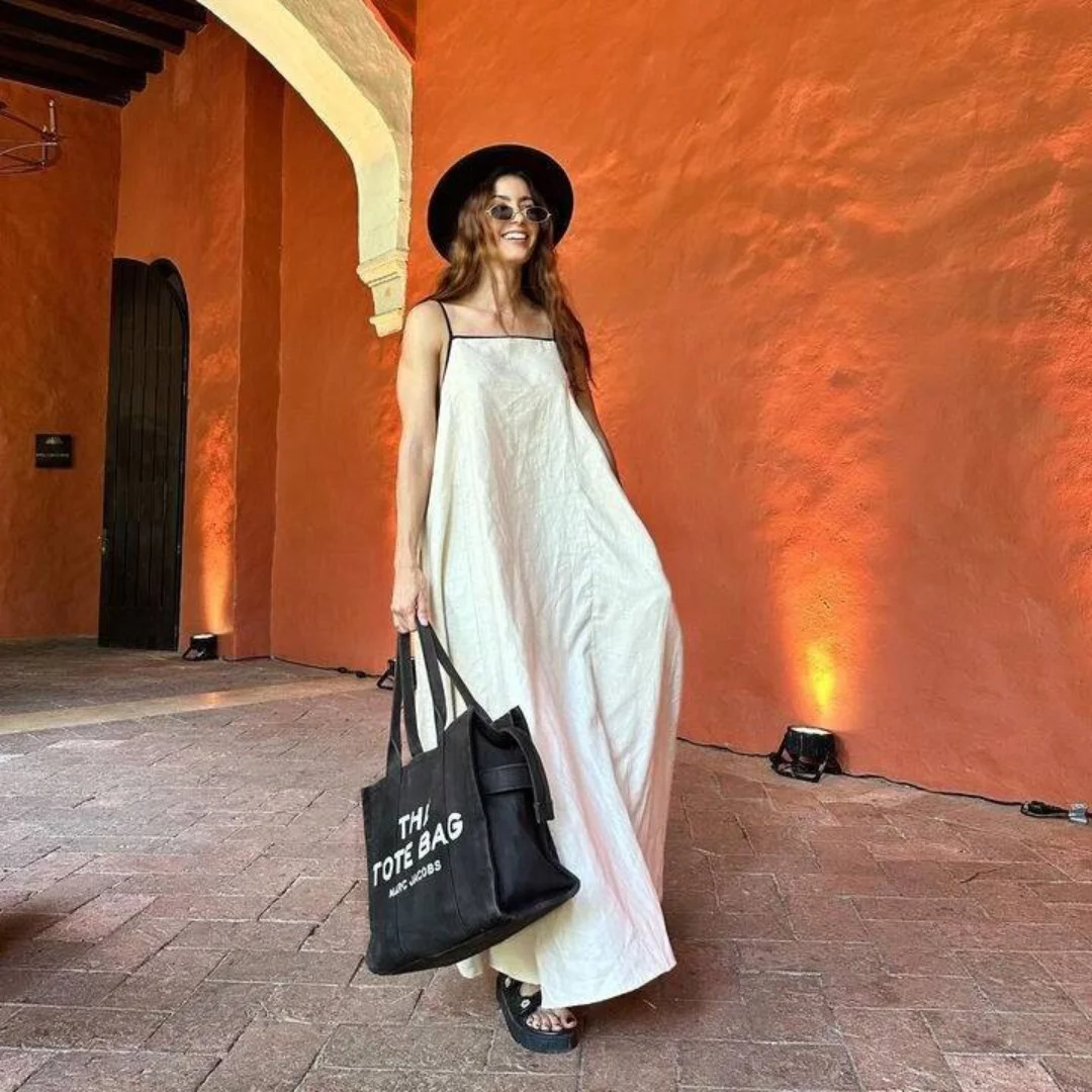 Causal Cotton Linen Maxi Dress Korean Fashion 2024 Solid Square Neck Sleeveless Long Dresses Female Elegant Clothes Ladies Robe
Causal Cotton Linen Maxi Dress Korean Fashion 2024 Solid Square Neck Sleeveless Long Dresses Female Elegant Clothes Ladies Robe