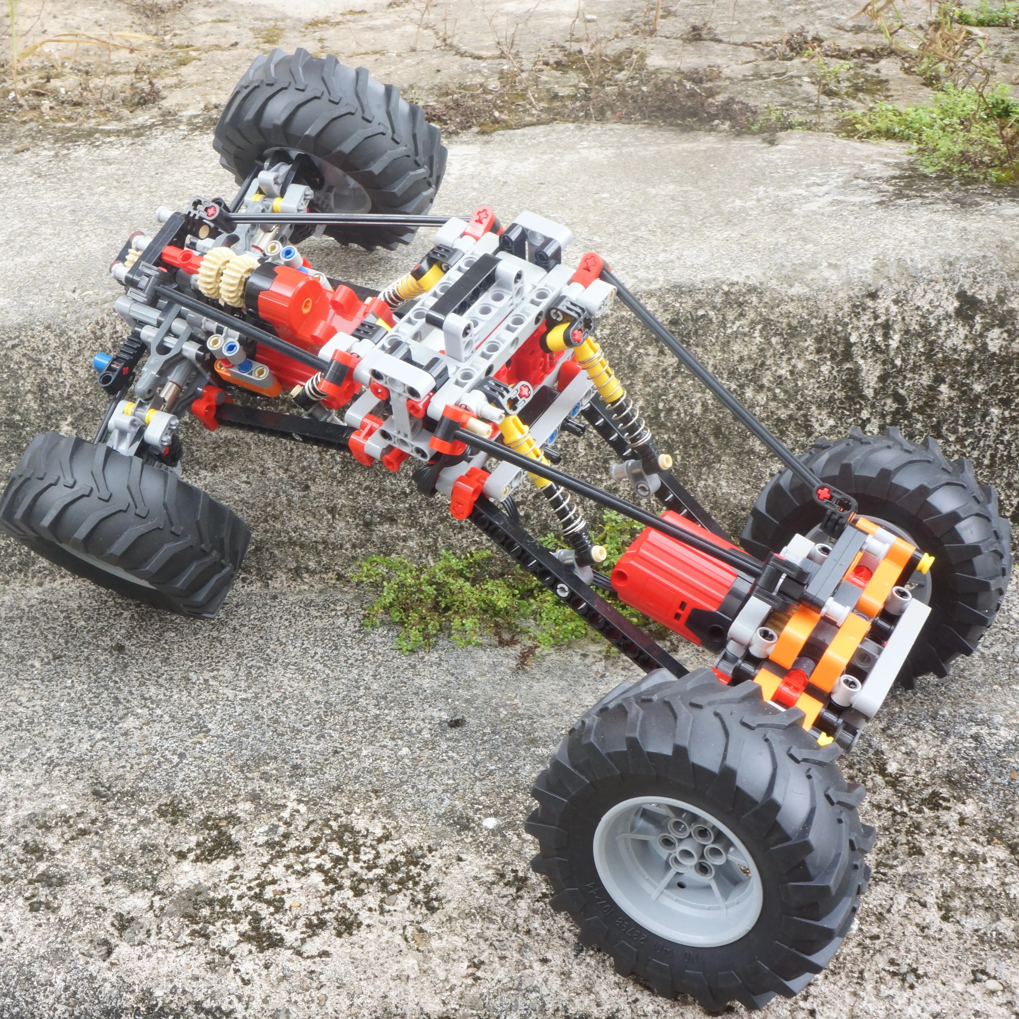 Technical Electric building block RC Off-road Vehicle Metal Cross Pin Joint MOC Professional Suspension Adult Kids Toys
Technical Electric building block RC Off-road Vehicle Metal Cross Pin Joint MOC Professional Suspension Adult Kids Toys