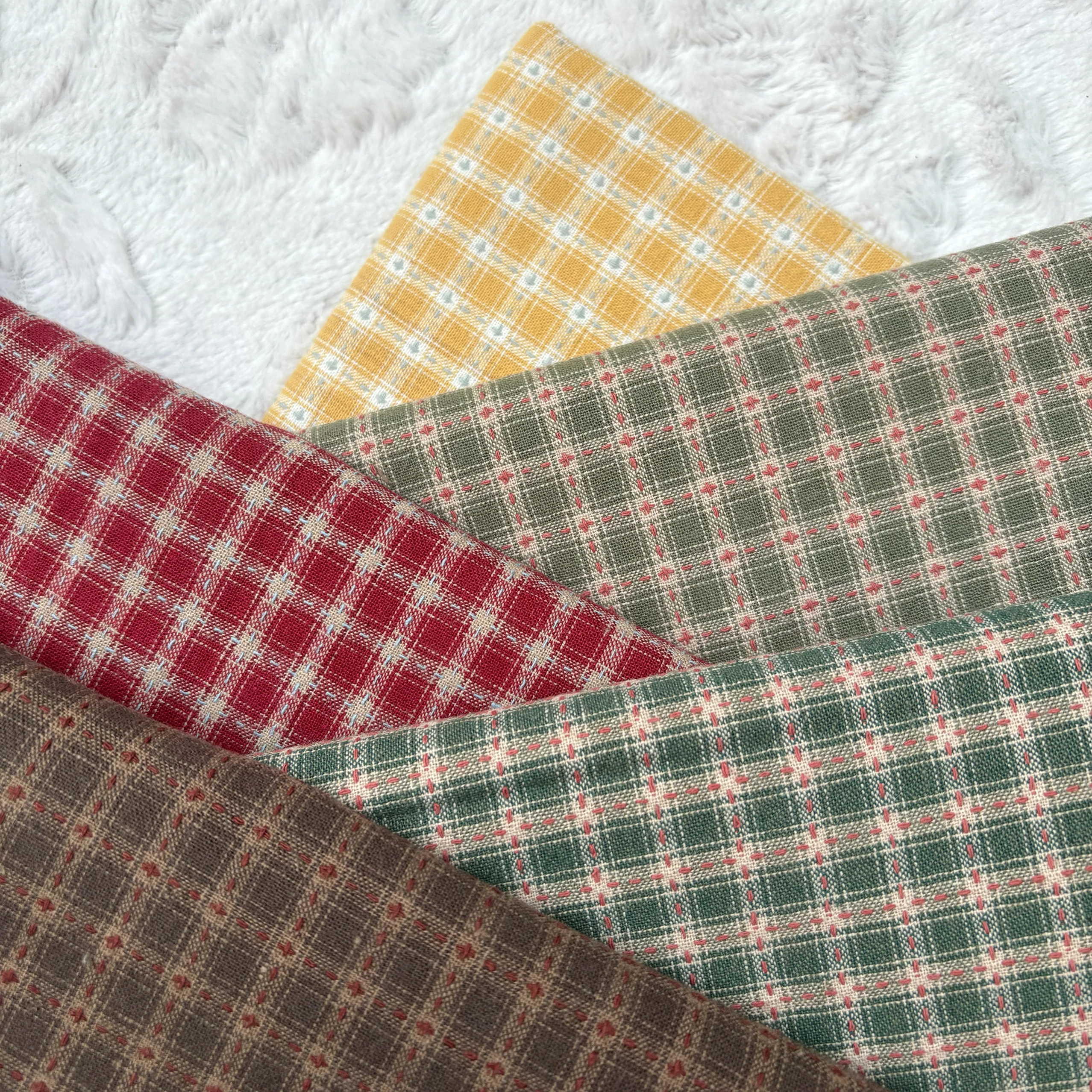 Lattice series DIY Japan Little Cloth group Yarn-dyed fabric,for sewing Handmade Patchwork Quilting ,For Sewing Doll clothes
Lattice series DIY Japan Little Cloth group Yarn-dyed fabric,for sewing Handmade Patchwork Quilting ,For Sewing Doll clothes