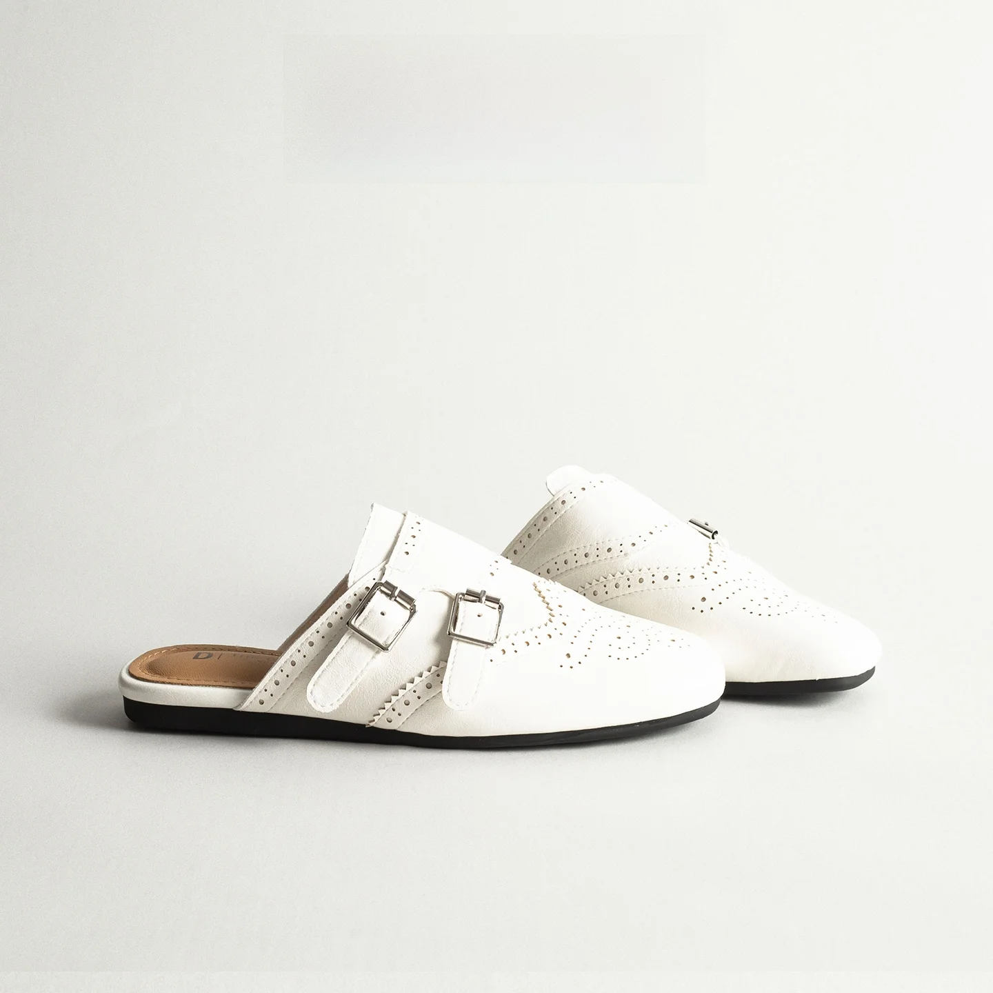 Leather Carved Flower Flat Bottom Toe Covering Half Slippers Women Outdoor Summer New Style Slip-On Lazy Casual M...
Leather Carved Flower Flat Bottom Toe Covering Half Slippers Women Outdoor Summer New Style Slip-On Lazy Casual M...