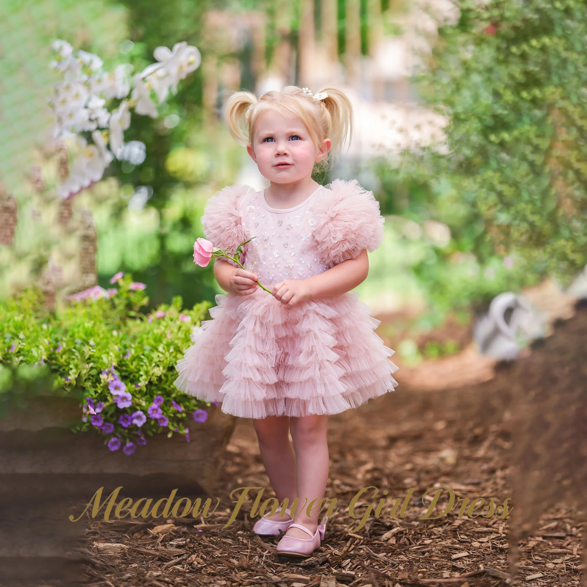 Meadow Blush Pink O-Neck First Communion Gown Glitter Sequin Girls Princess Dress Puff Sleeve Cute Evening Party Dress for Girls
Meadow Blush Pink O-Neck First Communion Gown Glitter Sequin Girls Princess Dress Puff Sleeve Cute Evening Party Dress for Girls