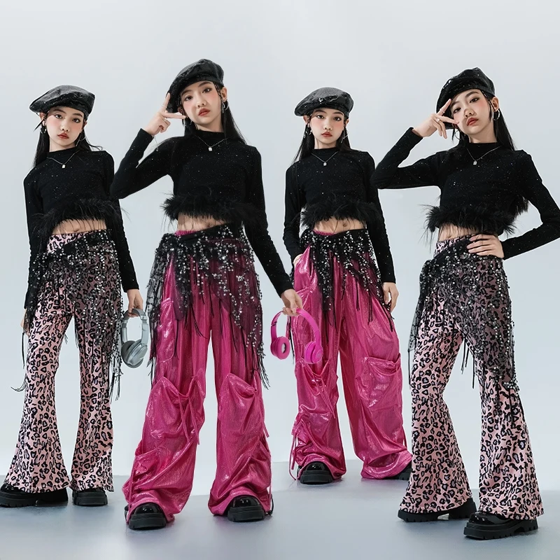 Kids Costumes Kpop Dance Girls Groups Jazz Dance Clothes Long Sleeve Feather Tops Cargo Pants Hip-hop Outfits Wear DQL10565
Kids Costumes Kpop Dance Girls Groups Jazz Dance Clothes Long Sleeve Feather Tops Cargo Pants Hip-hop Outfits Wear DQL10565