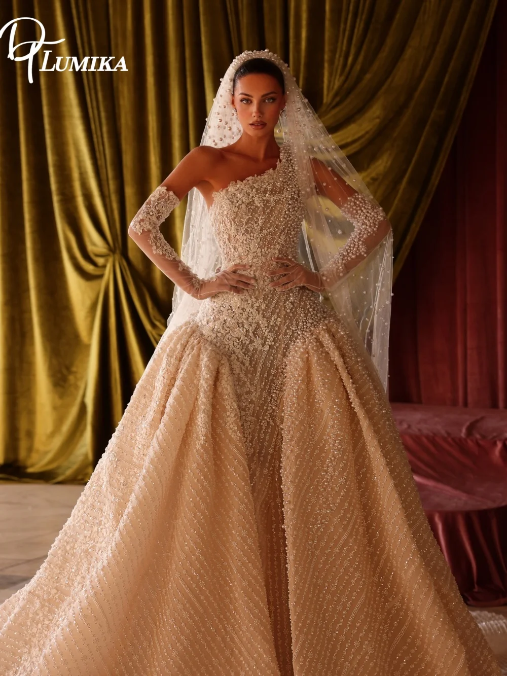 Luxury Off Shoulder Beaded Off Shoulder Ballgown Wedding Dress Sparkling Pearl Train Customized Bridal Gown Vestido De Novia
Luxury Off Shoulder Beaded Off Shoulder Ballgown Wedding Dress Sparkling Pearl Train Customized Bridal Gown Vestido De Novia