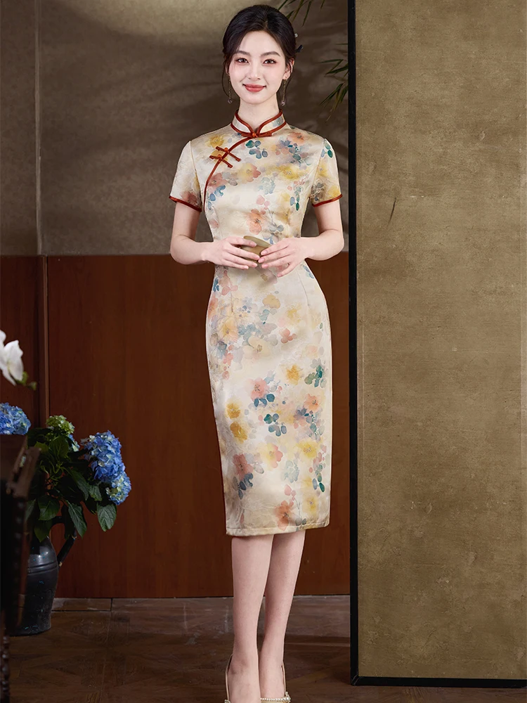Elegant Ladylike Style Spring Summer New Version Women's Qipao Dress Retro Artistic Long Short Sleeve Breathable
Elegant Ladylike Style Spring Summer New Version Women's Qipao Dress Retro Artistic Long Short Sleeve Breathable