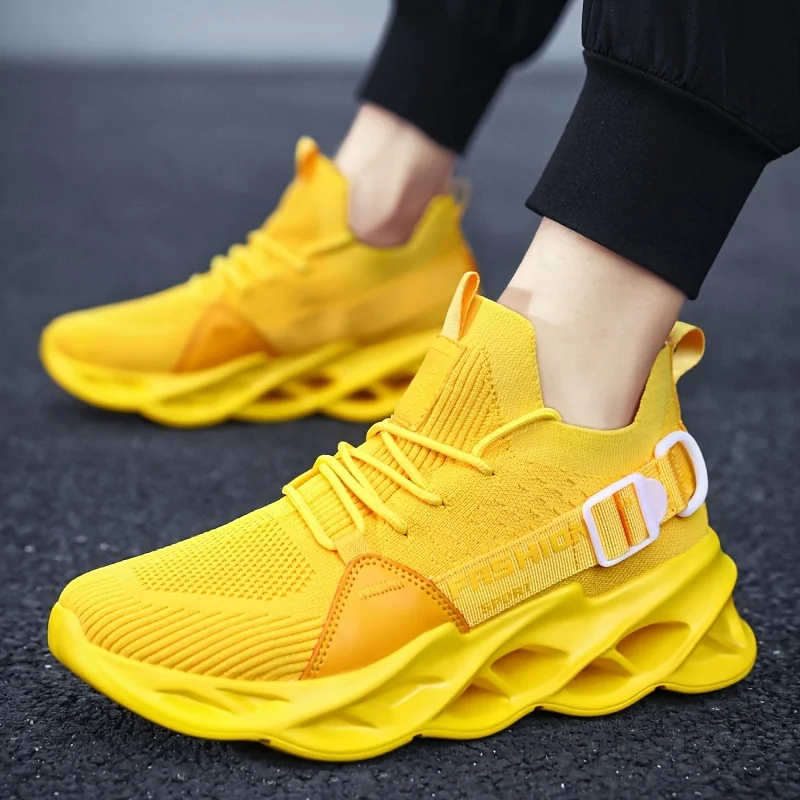 Summer Running Shoes For Men Women Knit Sneakers Lightweight Non-slip Casual Sneakers Man Outdoor Breathable Men's Sports Shoes
Summer Running Shoes For Men Women Knit Sneakers Lightweight Non-slip Casual Sneakers Man Outdoor Breathable Men's Sports Shoes