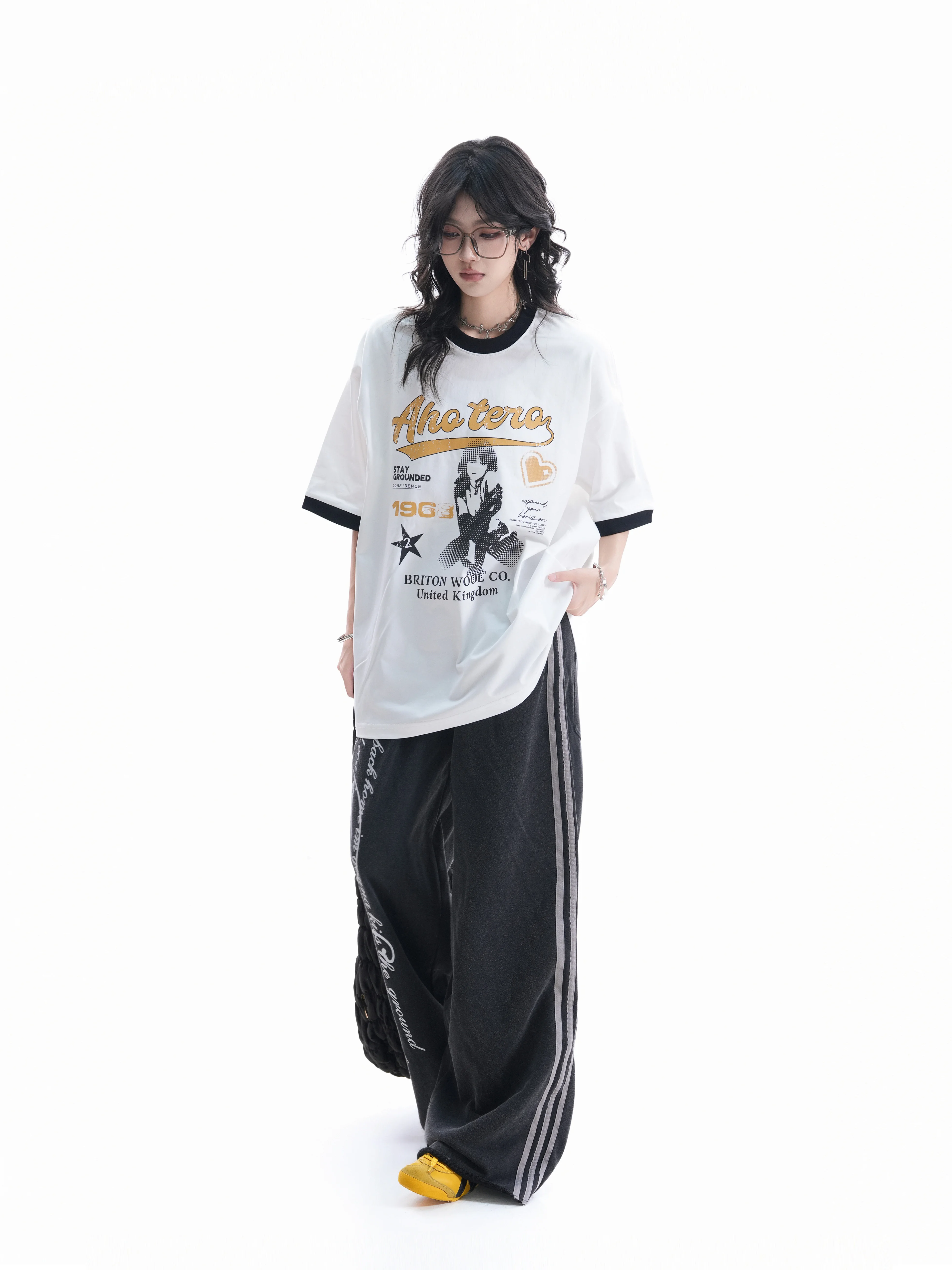 Street Style Cotton Short Sleeve T-Shirt Women's Loose Fit Cartoon Character Letter Print Contrast Color Couple Tops
Street Style Cotton Short Sleeve T-Shirt Women's Loose Fit Cartoon Character Letter Print Contrast Color Couple Tops