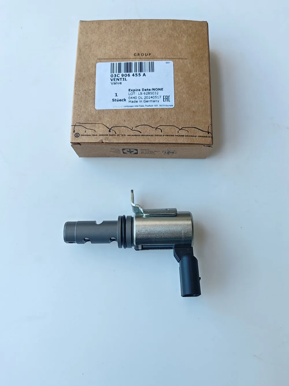 Оригинальный электромагнитный клапан управления синхронизацией распределительного вала двигателя OE 03C906455A для VW CC Golf Jetta AUDI Skoda Seat 1.4TSI 1.6FSI
Оригинальный электромагнитный клапан управления синхронизацией распределительного вала двигателя OE 03C906455A для VW CC Golf Jetta AUDI Skoda Seat 1.4TSI 1.6FSI