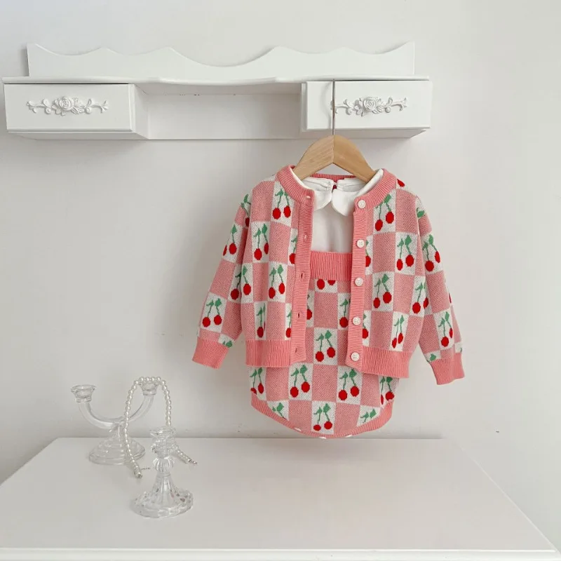 New Baby Girls Two Piece Autumn Winter Sweater Top Camisole Soft Cartoon Lovely Sweet Outdoot Unhooded
New Baby Girls Two Piece Autumn Winter Sweater Top Camisole Soft Cartoon Lovely Sweet Outdoot Unhooded