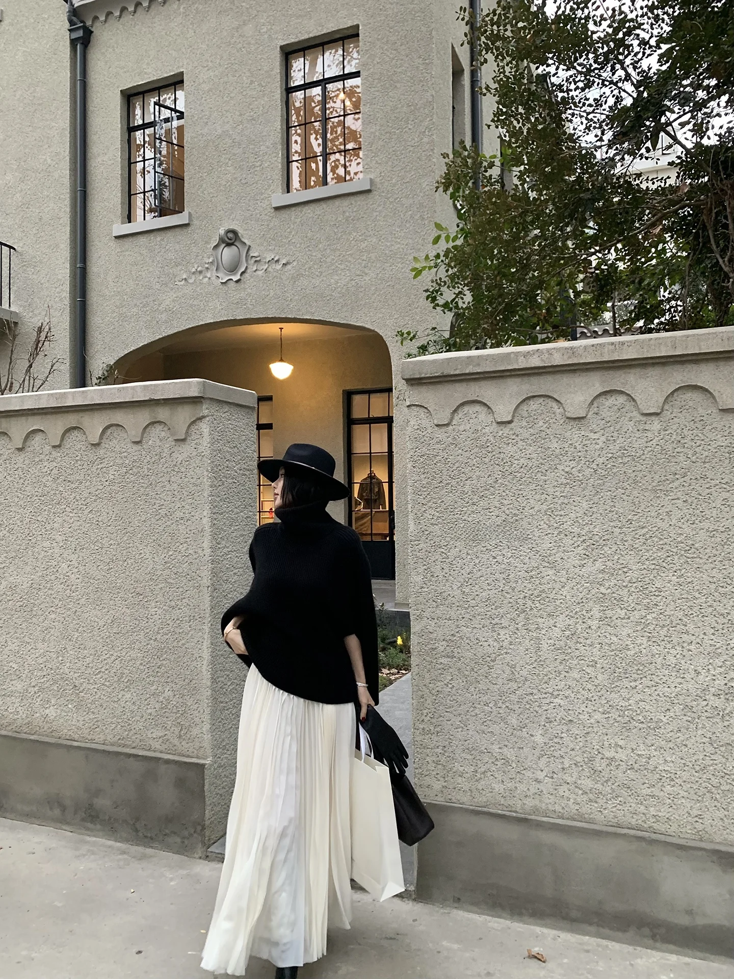 Женский вязаный свитер Fbb Limit ROW с высоким воротником-хомутом, из смесовой шерсти, свободного кроя, повседневный, теплый, удобный для путешествий, однотонный.
Женский вязаный свитер Fbb Limit ROW с высоким воротником-хомутом, из смесовой шерсти, свободного кроя, повседневный, теплый, удобный для путешествий, однотонный.