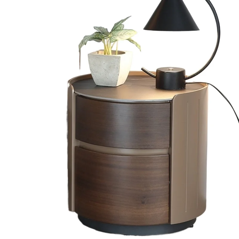 Итальянский минималистичный круглый прикроватный столик из орехового дерева, простая современная каменная плита, поверхность из цельного дерева, элитная спальня
Итальянский минималистичный круглый прикроватный столик из орехового дерева, простая современная каменная плита, поверхность из цельного дерева, элитная спальня