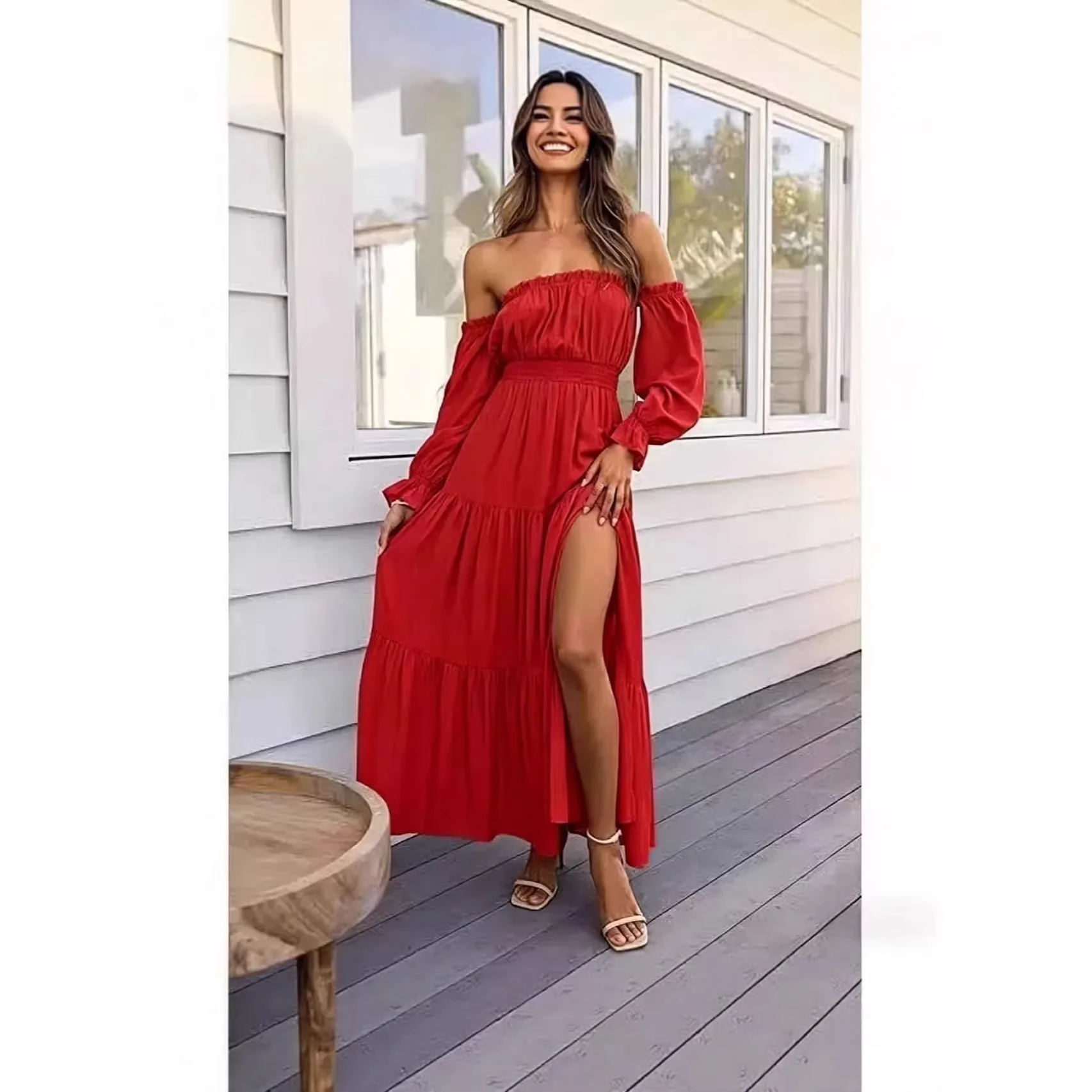 2026 European and American new Bohemian sexy off shoulder dress with pleats and side slit long skirt
2026 European and American new Bohemian sexy off shoulder dress with pleats and side slit long skirt