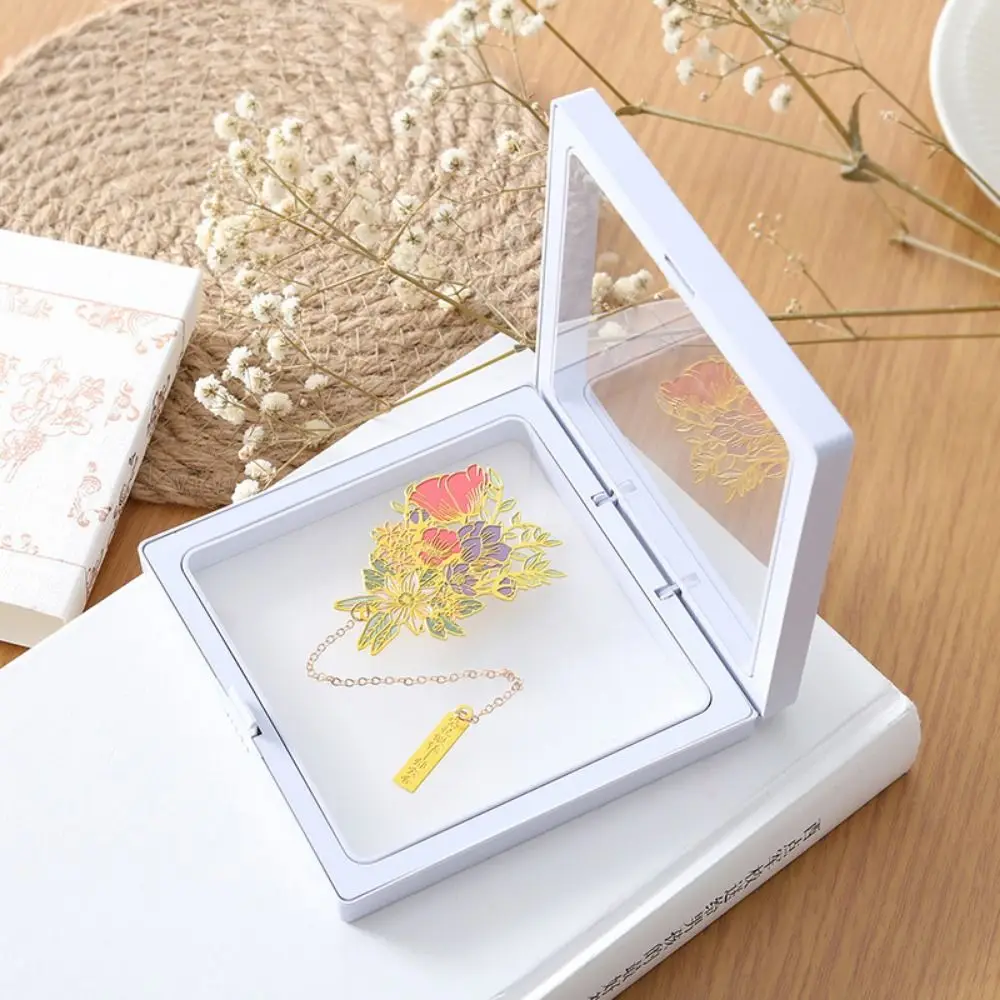 Classical Floral Brass Book Marker Exquisite Chinese Style Floral Metal Ornaments Cute Flowers Vintage Pendant Birthday Gift
Classical Floral Brass Book Marker Exquisite Chinese Style Floral Metal Ornaments Cute Flowers Vintage Pendant Birthday Gift