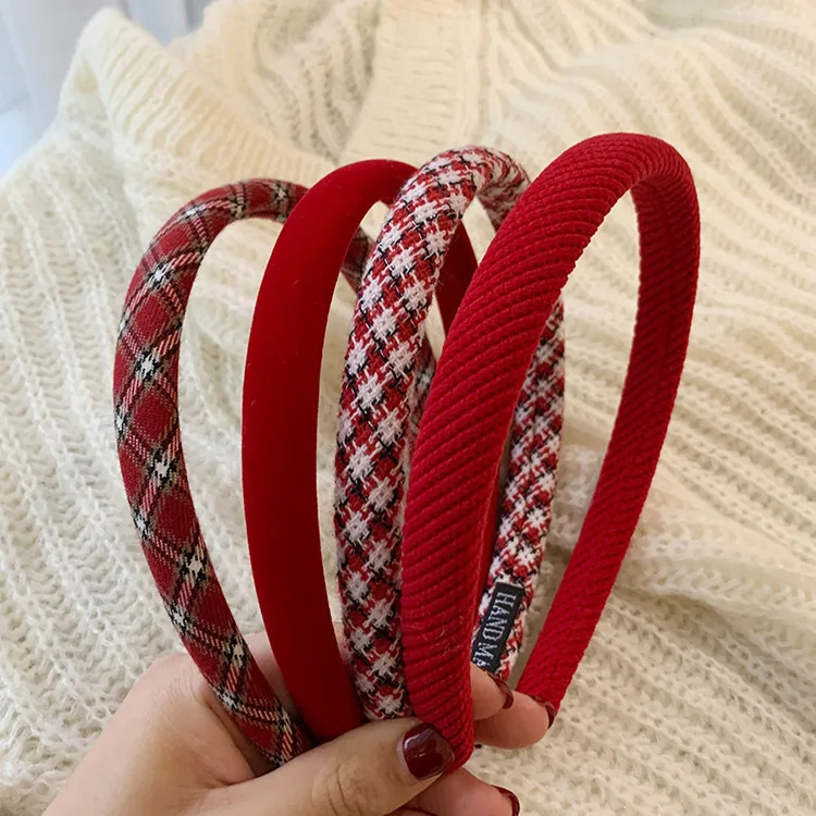 New Year's headband women's pressure hair hairpin women's autumn and winter out versatile headband wide edge high cranial top heightening hair bundle headdress
New Year's headband women's pressure hair hairpin women's autumn and winter out versatile headband wide edge high cranial top heightening hair bundle headdress