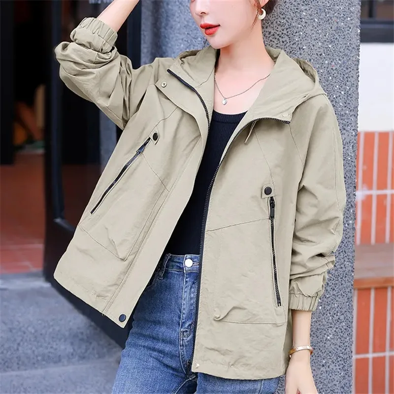 2025 New Spring Autumn Jackets Fashion Women's Coat Windproof Breathable Outdoor Casual Coat Loose Hooded Short Windbreaker
2025 New Spring Autumn Jackets Fashion Women's Coat Windproof Breathable Outdoor Casual Coat Loose Hooded Short Windbreaker