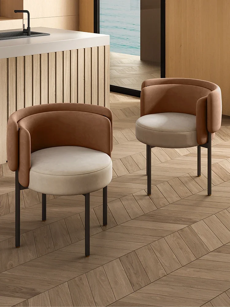 Nordic Italian luxury designer dining chair home armchair dressing chair club coffee shop chair hall stool
Nordic Italian luxury designer dining chair home armchair dressing chair club coffee shop chair hall stool