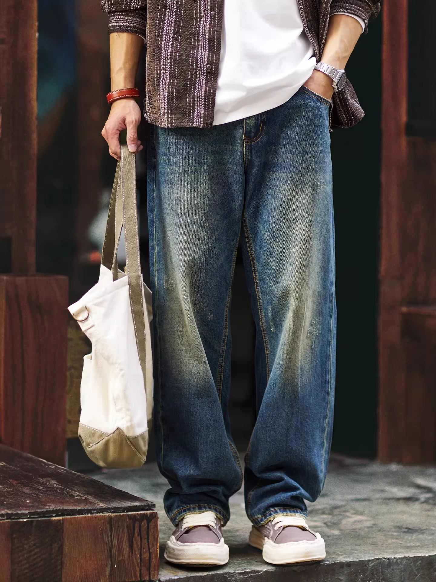 Мужские джинсы большого размера в американском ретро-стиле, весенне-осенние, новые, прямые, свободные, широкие брюки для повседневной носки
Мужские джинсы большого размера в американском ретро-стиле, весенне-осенние, новые, прямые, свободные, широкие брюки для повседневной носки