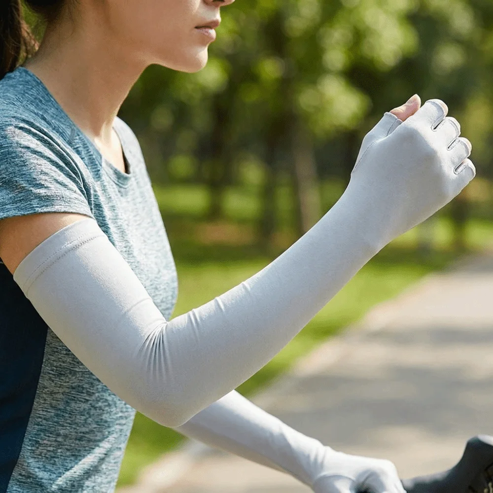 Elastic Ice Cooling Arm Sleeves Polyester Breathable Half Finger Gloves Lightweight Quick Dry Sun Protection Arm Cover Driving
Elastic Ice Cooling Arm Sleeves Polyester Breathable Half Finger Gloves Lightweight Quick Dry Sun Protection Arm Cover Driving