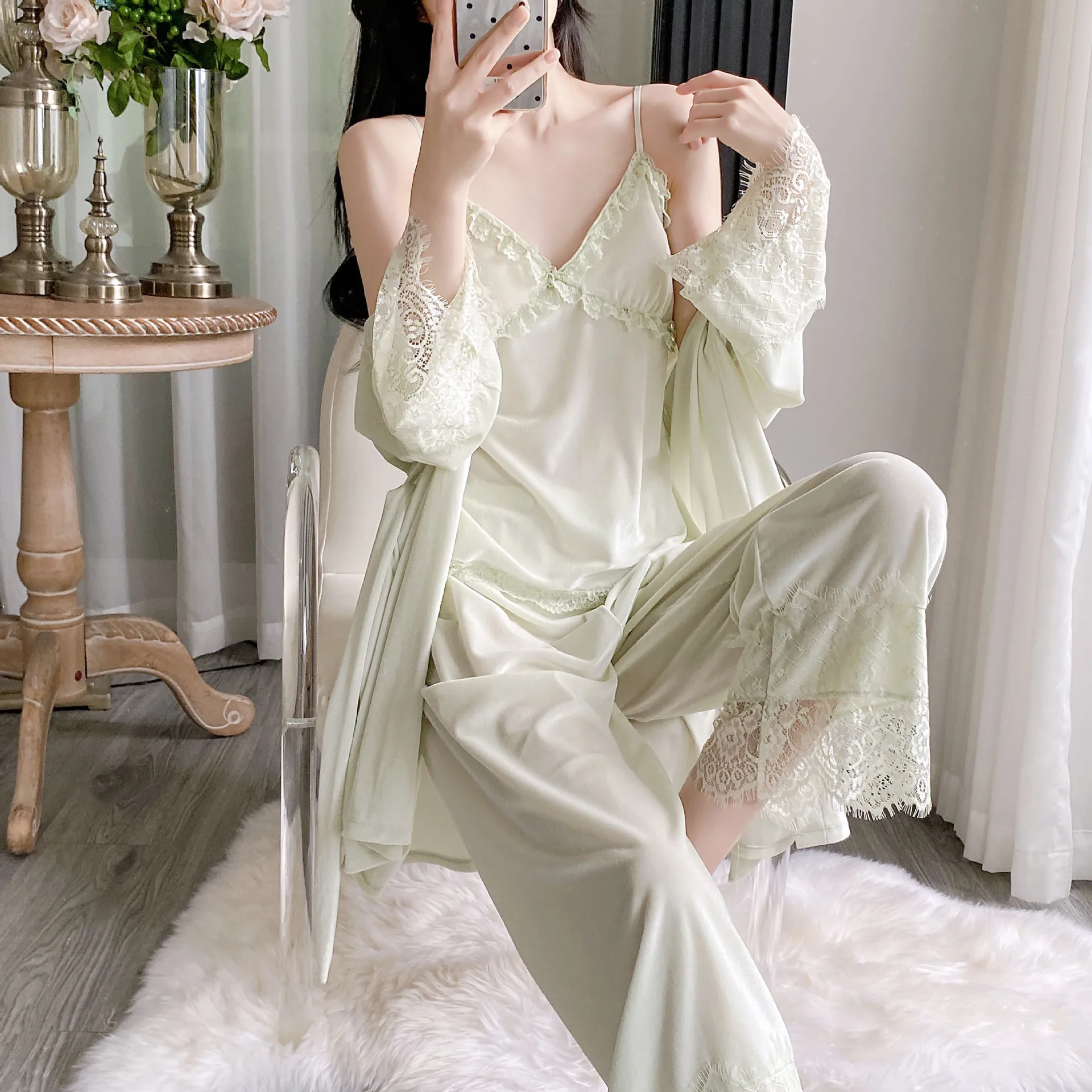 Осень-зима велюровая женская одежда для сна бархатный женский халат из 3 предметов сексуальное кружевное белье ночная одежда домашняя одежда пижамный комплект домашняя одежда
Осень-зима велюровая женская одежда для сна бархатный женский халат из 3 предметов сексуальное кружевное белье ночная одежда домашняя одежда пижамный комплект домашняя одежда