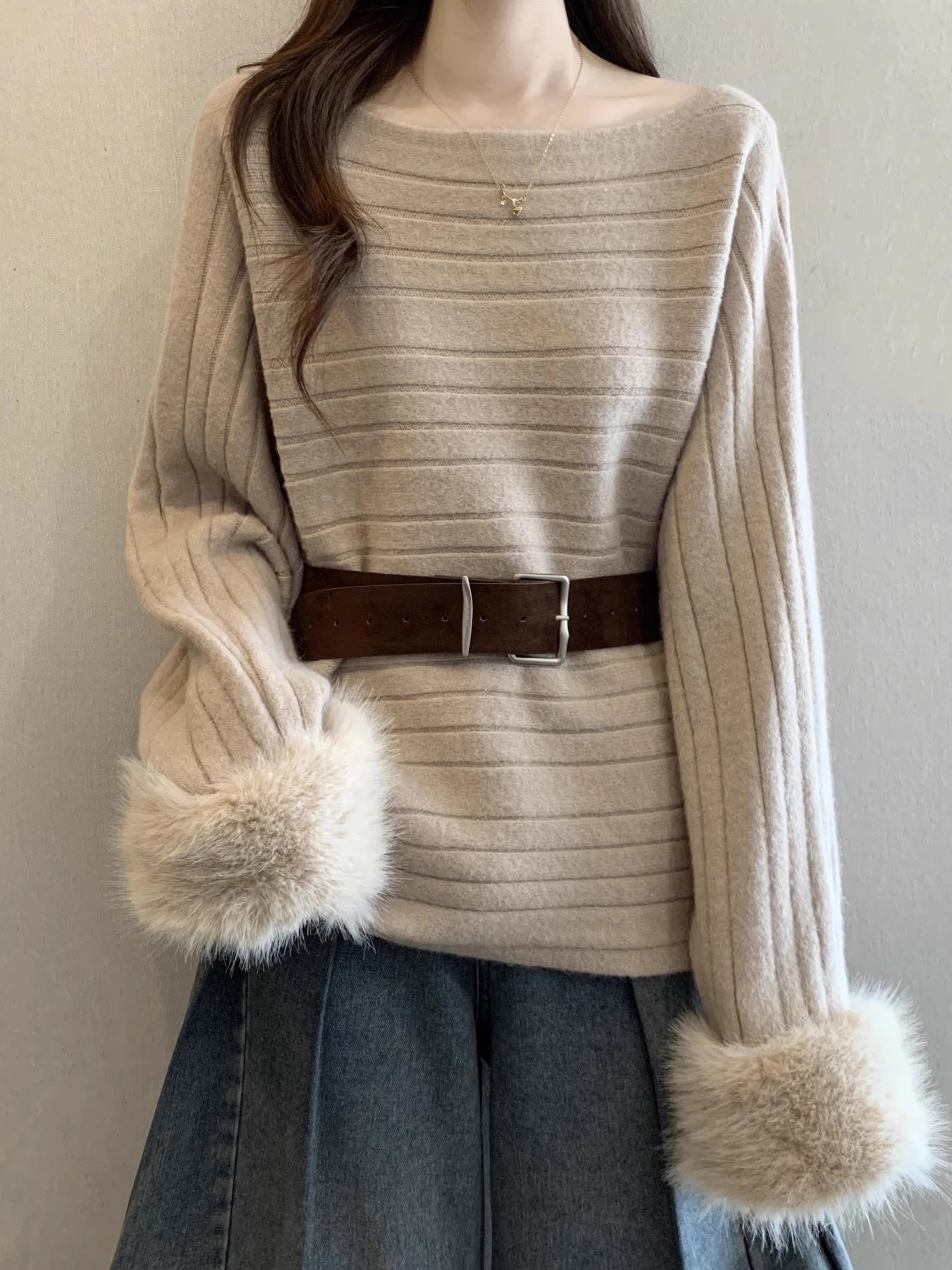 Elegant One-Shoulder Knitted Sweater Women's plus Size Mink Sleeve Top Spring 2026 New Arrival Comfortable Loose Fit Long Sleeve
Elegant One-Shoulder Knitted Sweater Women's plus Size Mink Sleeve Top Spring 2026 New Arrival Comfortable Loose Fit Long Sleeve