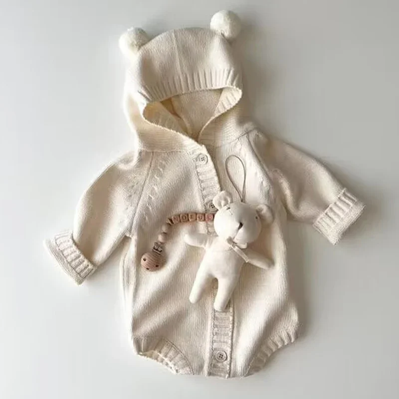 Warm men and women baby jumpsuit Winter 0-3 months baby clothes knitted teddy bear long sleeved newborn triangle jumpsuit
Warm men and women baby jumpsuit Winter 0-3 months baby clothes knitted teddy bear long sleeved newborn triangle jumpsuit