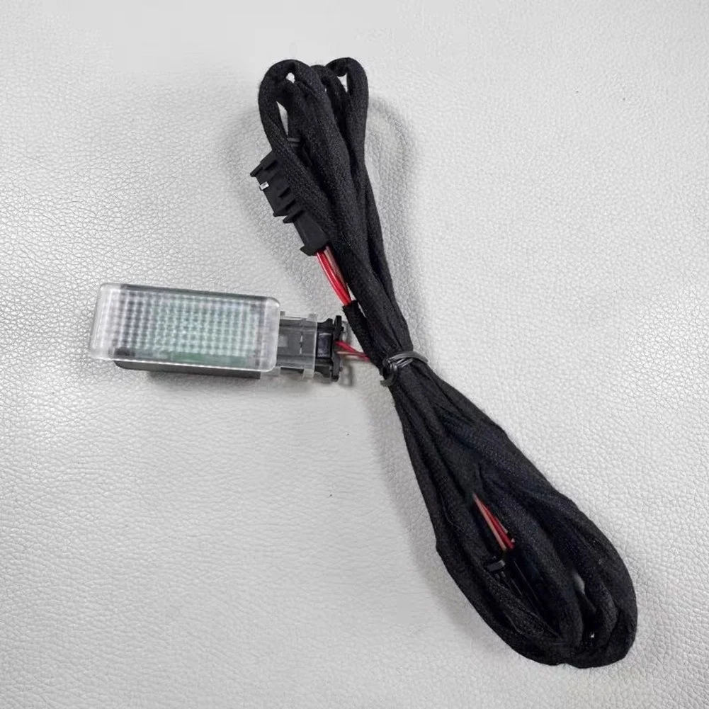 N26R-LED Footwell Light For Golf 6 Golf 7 Jetta MK5 MK6 Tiguan Passat B7 B8 5GG 947 409 5GG947409 5G0 947 409
N26R-LED Footwell Light For Golf 6 Golf 7 Jetta MK5 MK6 Tiguan Passat B7 B8 5GG 947 409 5GG947409 5G0 947 409