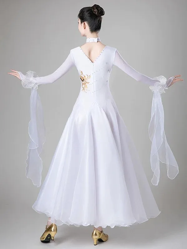 2026 New Ballroom Dress Competition Ballroom Dancing Dress Waltz Performance Sequin Flower Large Swing Diamond Dancing Dress
2026 New Ballroom Dress Competition Ballroom Dancing Dress Waltz Performance Sequin Flower Large Swing Diamond Dancing Dress